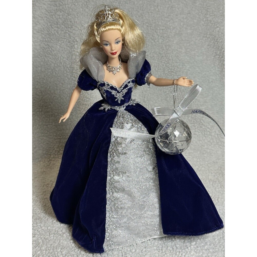 Barbie Doll Special Edition Millennium Princess 2000 *READ*